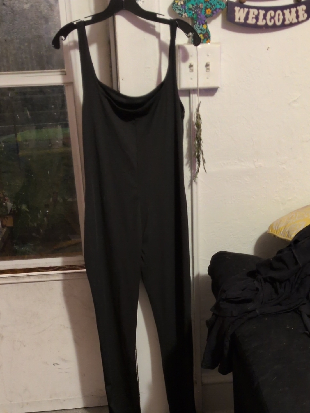 SHEIN Black Sleeveless Scoop-Neck Jumpsuit